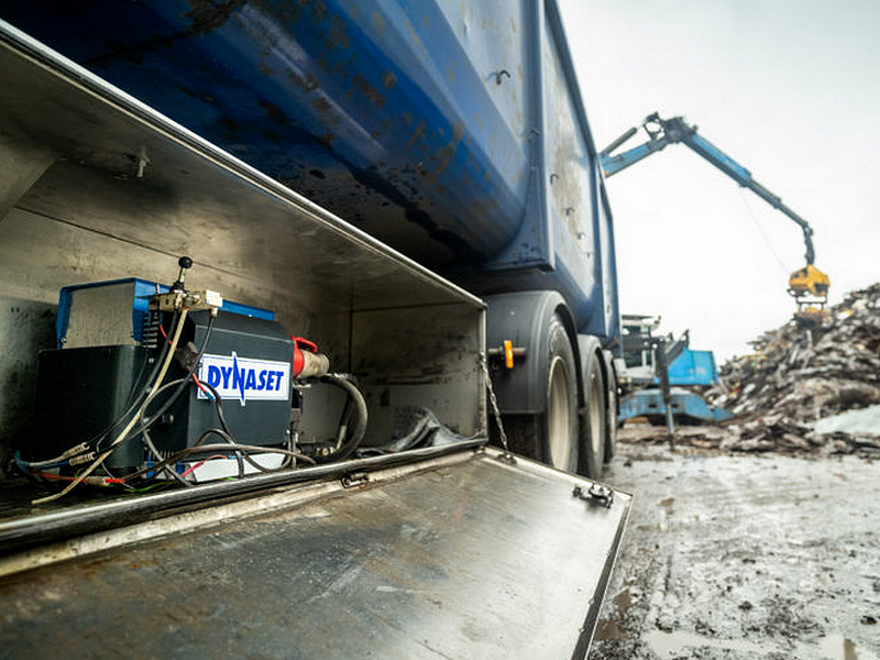HMG Hydraulic powered magnet generators