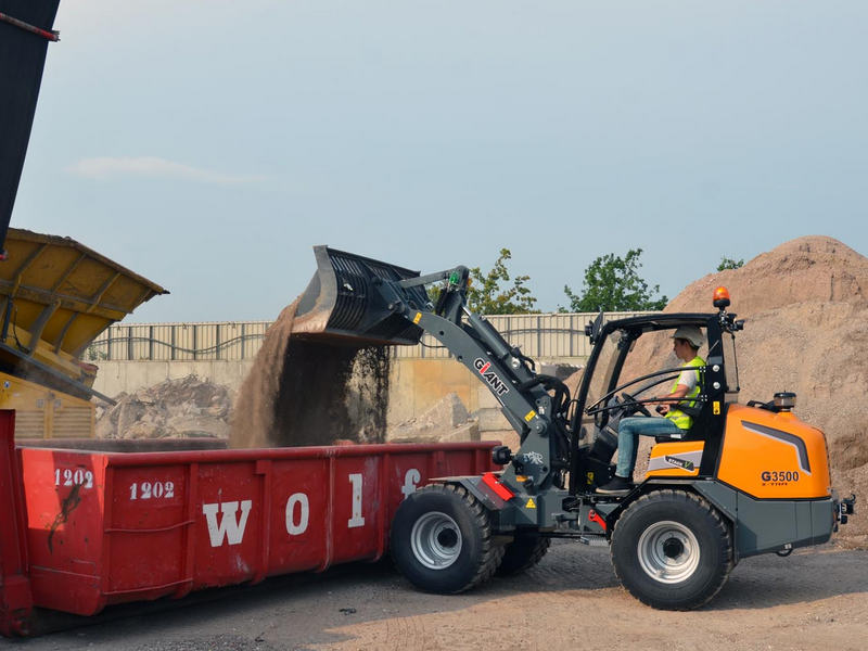 GIANT G3500 X-TRA - Wheel loader