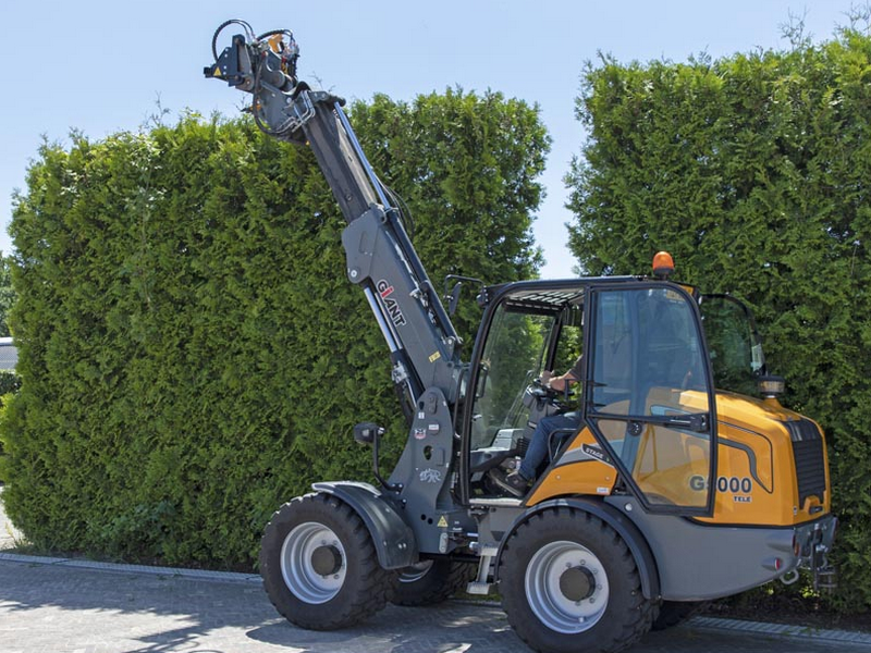 GIANT G5000 TELE-Wheel Loader 