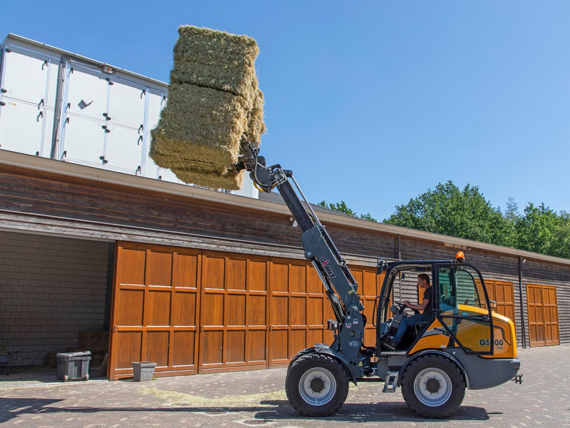 GIANT G5000 TELE-Wheel Loader 